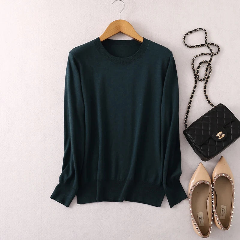 Slim Fit Knit Sweater – Style for Fall/Winter 2025
