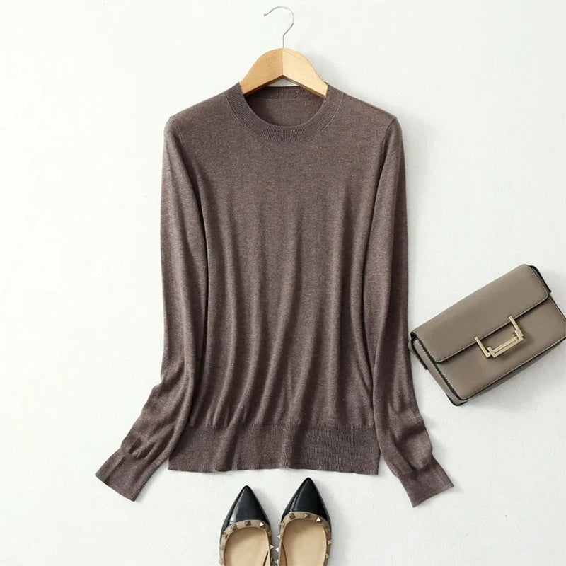 Slim Fit Knit Sweater – Style for Fall/Winter 2025
