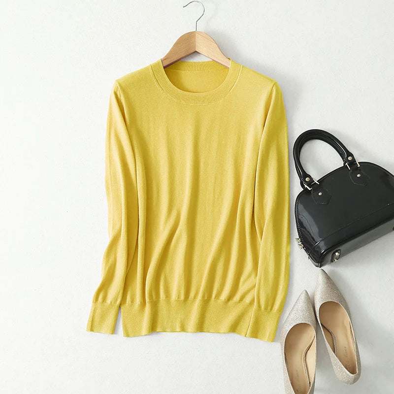 Slim Fit Knit Sweater – Style for Fall/Winter 2025