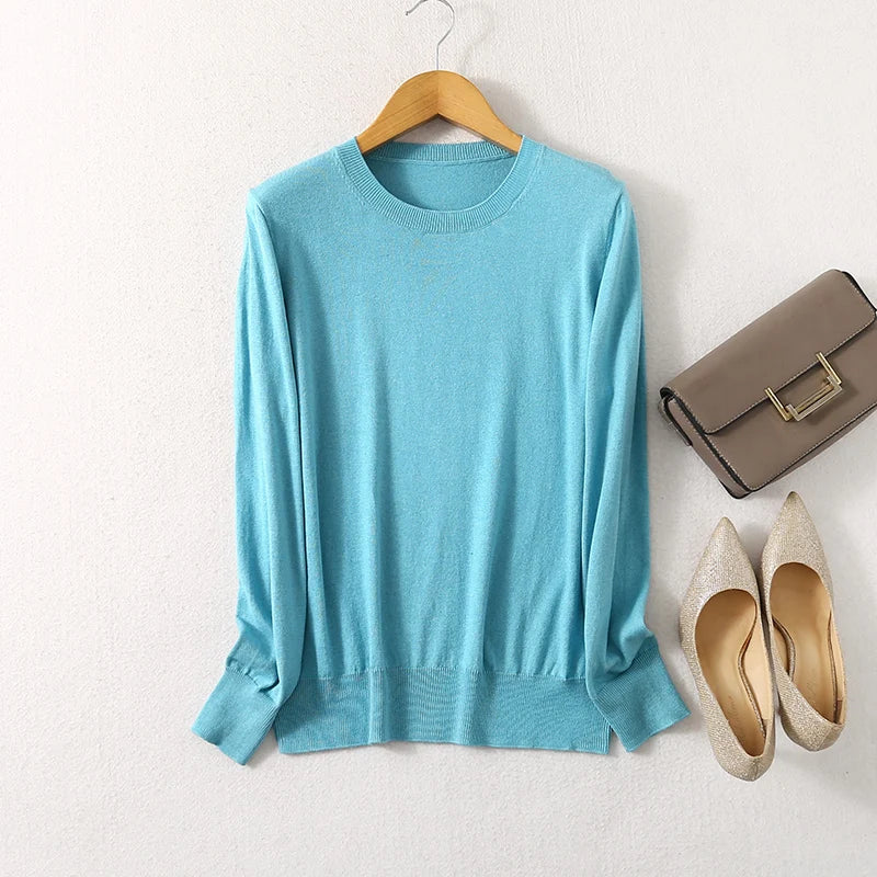 Slim Fit Knit Sweater – Style for Fall/Winter 2025