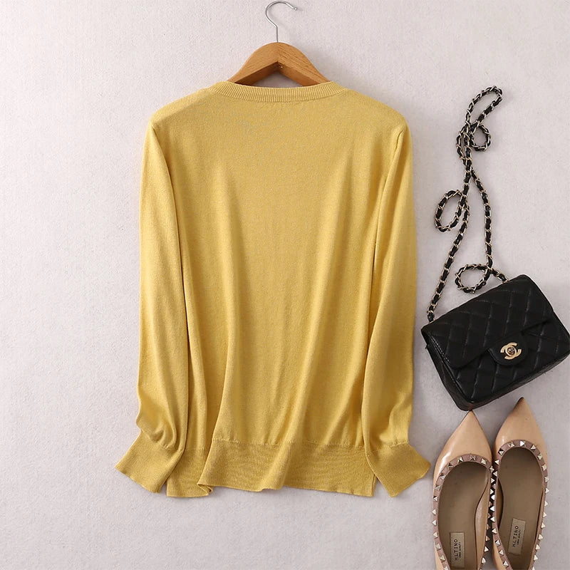 Slim Fit Knit Sweater – Style for Fall/Winter 2025