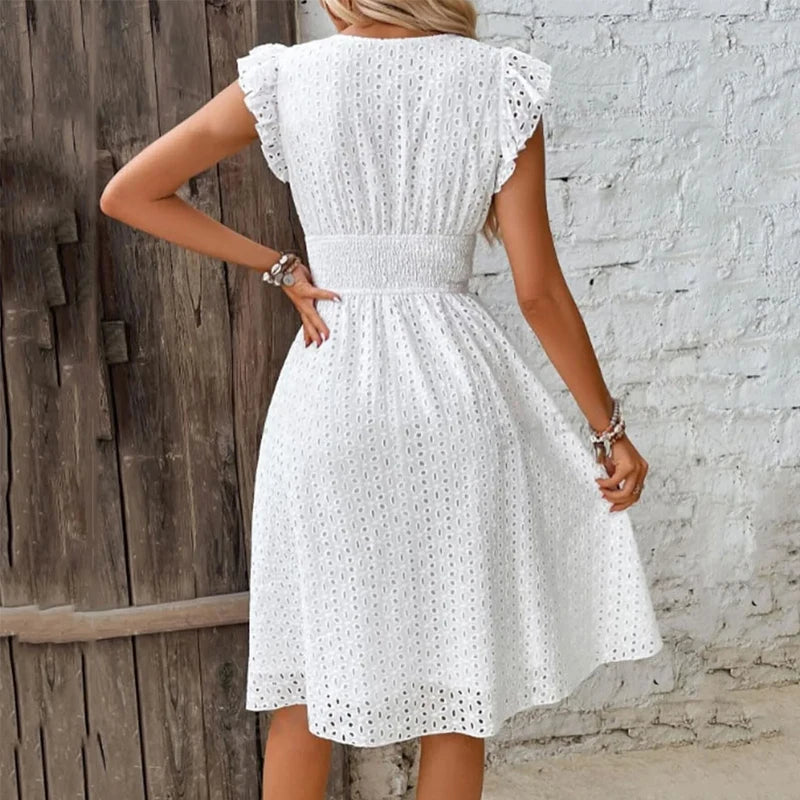 🌴 Chic Summer Lace Dress – Light, Breezy & Beautifully Feminine