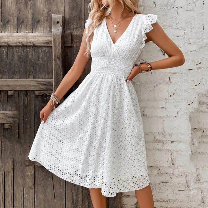 🌴 Chic Summer Lace Dress – Light, Breezy & Beautifully Feminine